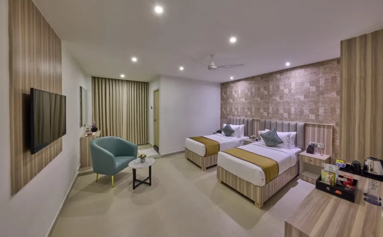 deluxe hotel room